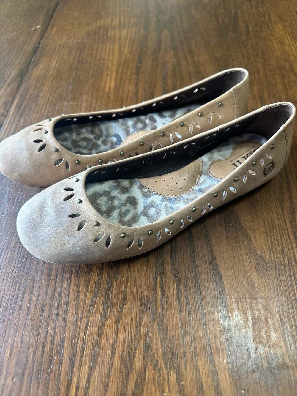 Born Leather Studded Ballet Flats, Tan/Beige, Women's Size 6.5